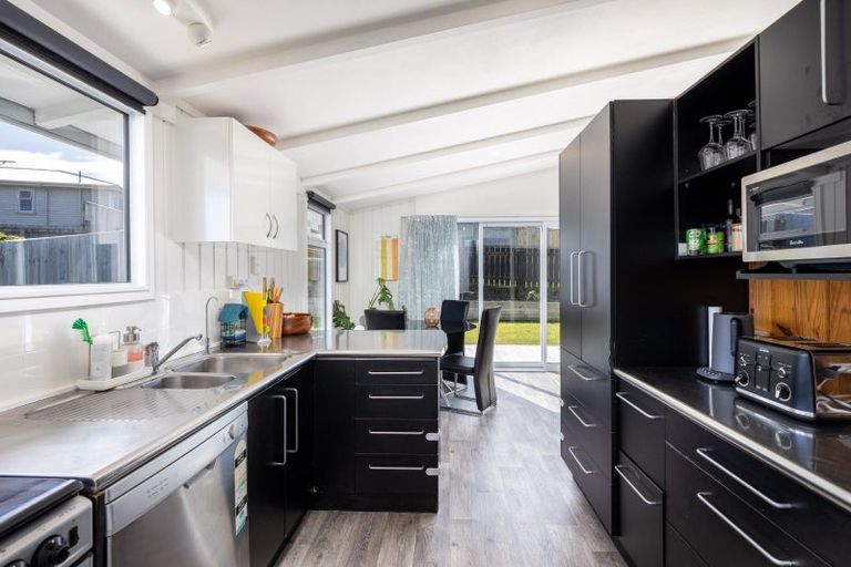 Photo of property in 31a Hua Street, Bell Block, New Plymouth, 4312