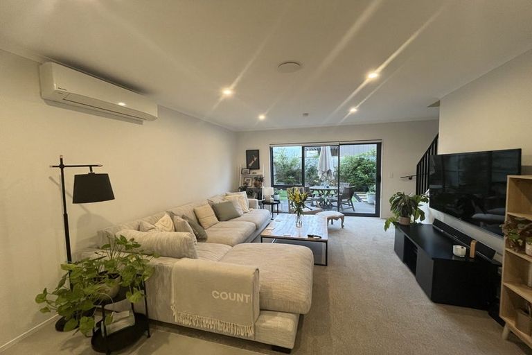 Photo of property in 50 Gosper Road, Takanini, 2112