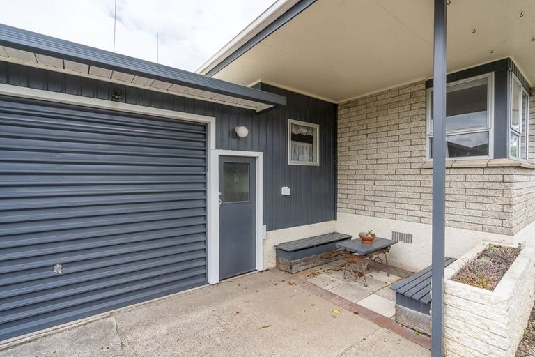 Photo of property in 14 Storey Avenue, Forest Lake, Hamilton, 3200