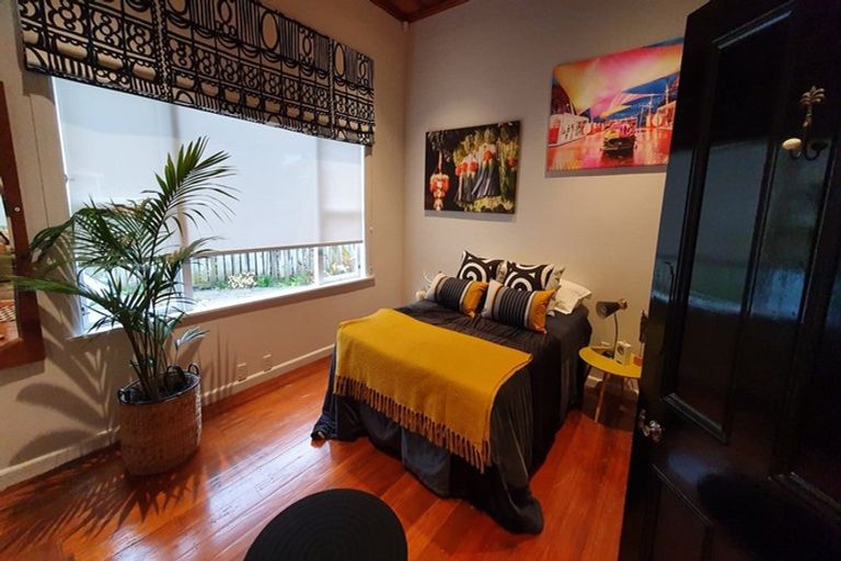 Photo of property in 192 Raumati Road, Raumati Beach, Paraparaumu, 5032