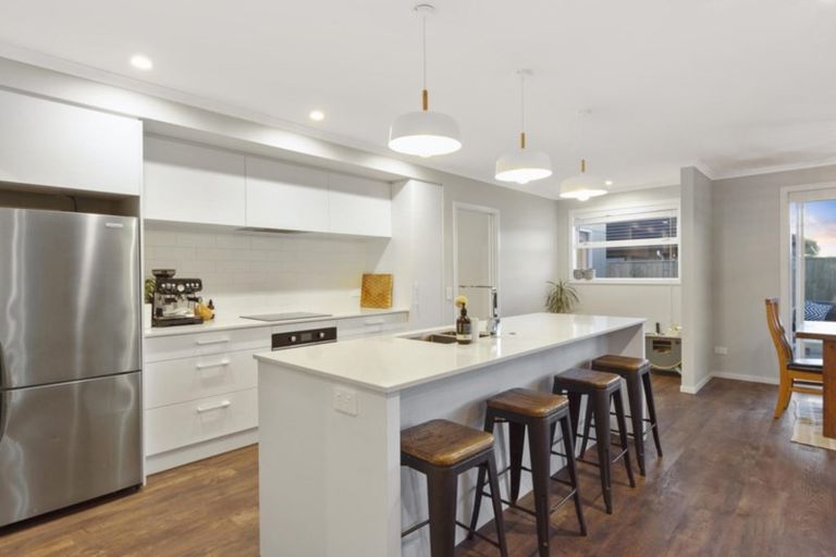 Photo of property in 11 Monaro Place, Papamoa, 3118