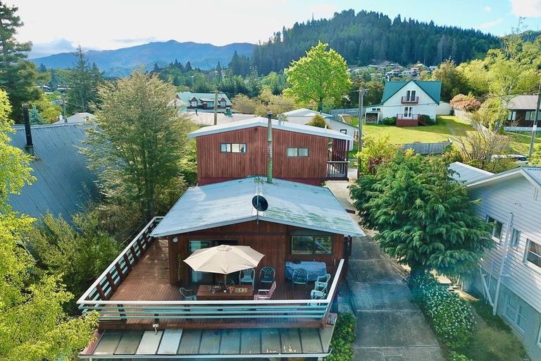 Photo of property in 9 Torquay Terrace, Hanmer Springs, 7334