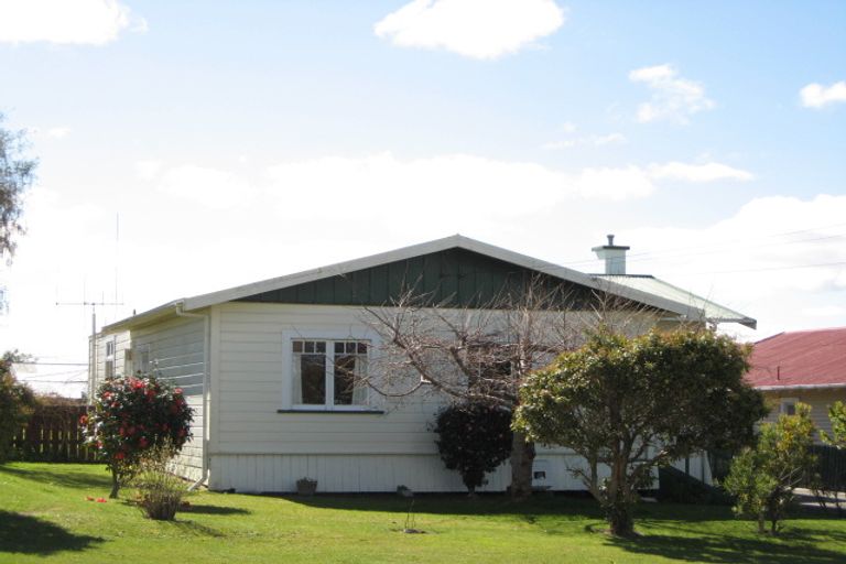 Photo of property in 8 Harris Street, Marton, 4710