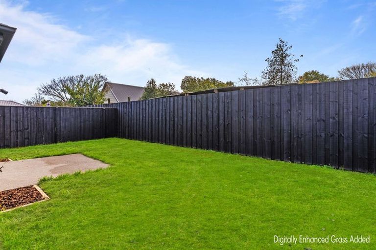 Photo of property in 12 Fairbairn Close, Halswell, Christchurch, 8025