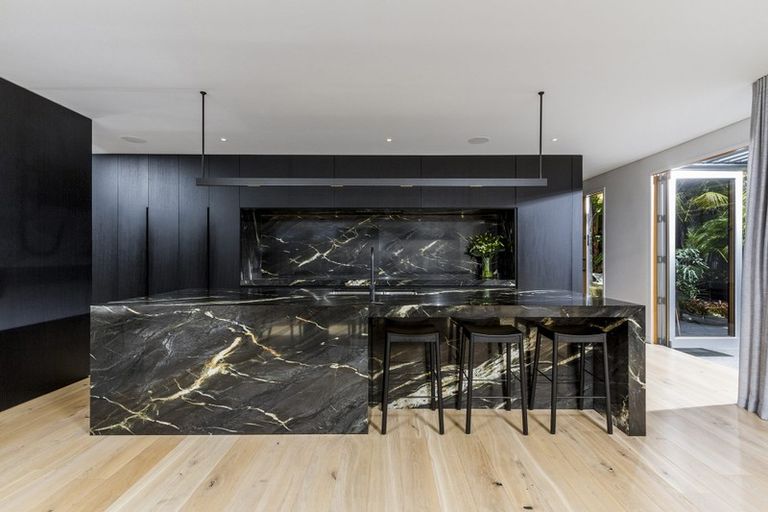 Photo of property in 21 Whitby Crescent, Mairangi Bay, Auckland, 0630