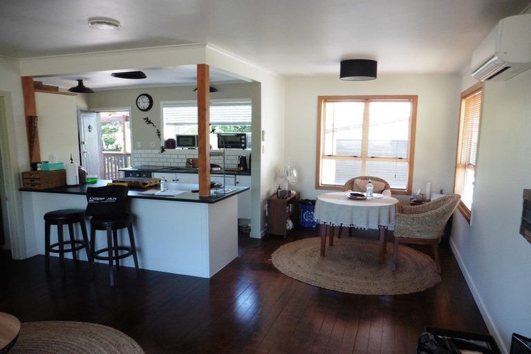 Photo of property in 14 Rimu Street, Helensville, 0800