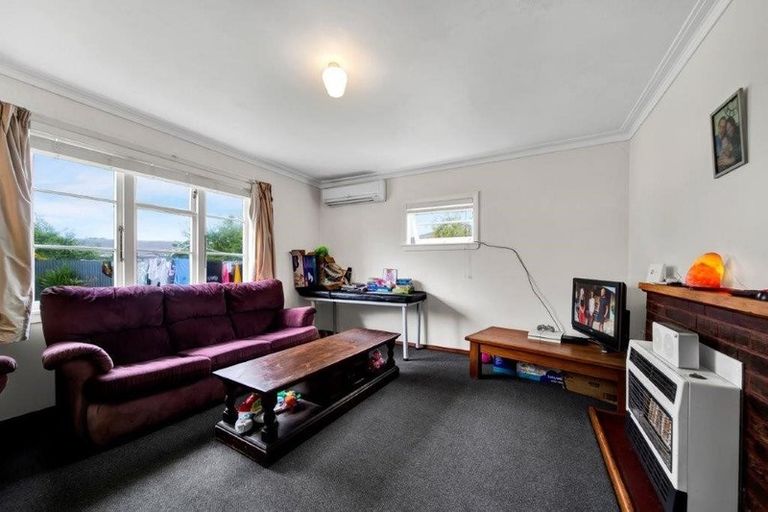 Photo of property in 13 Douglas Street, Hawera, 4610