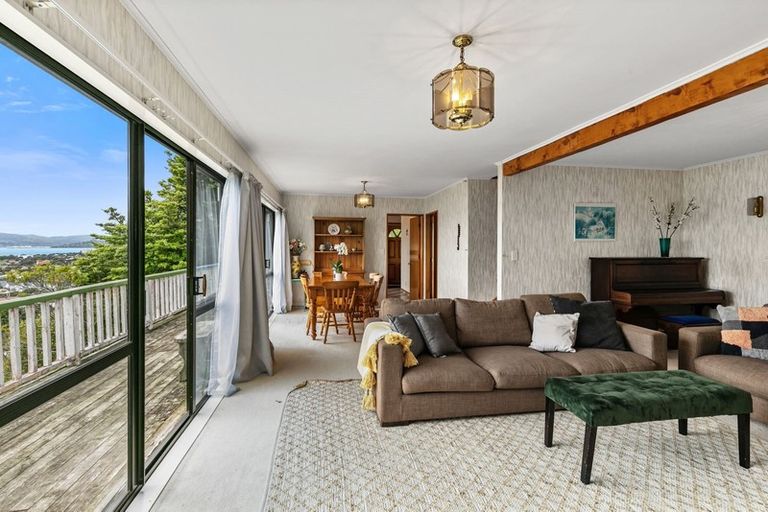 Photo of property in 15 Karaka Street, Eastbourne, Lower Hutt, 5013