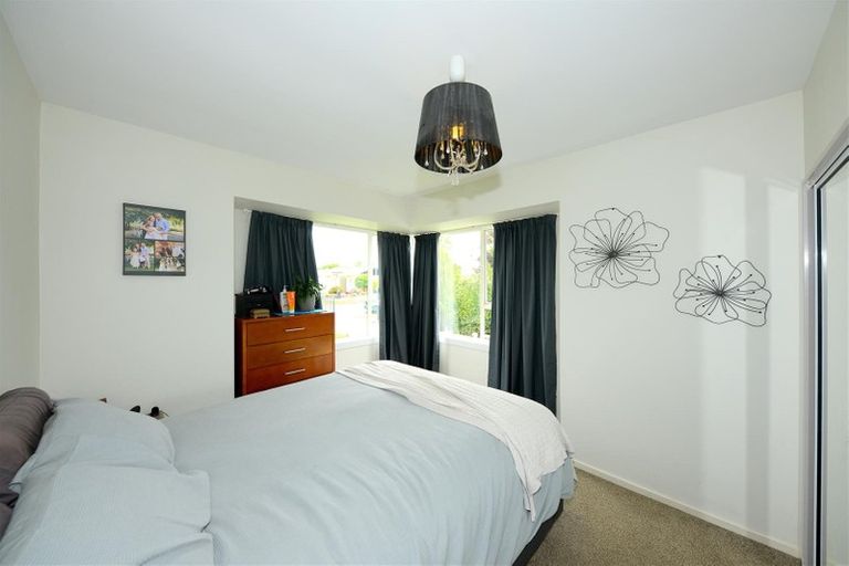 Photo of property in 19 Barclay Place, Burwood, Christchurch, 8061