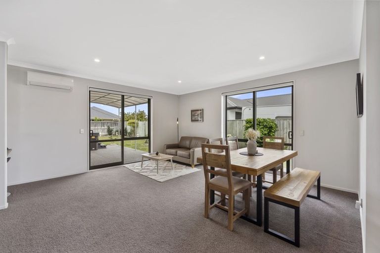 Photo of property in 11 Beachvale Drive, Kaiapoi, 7630