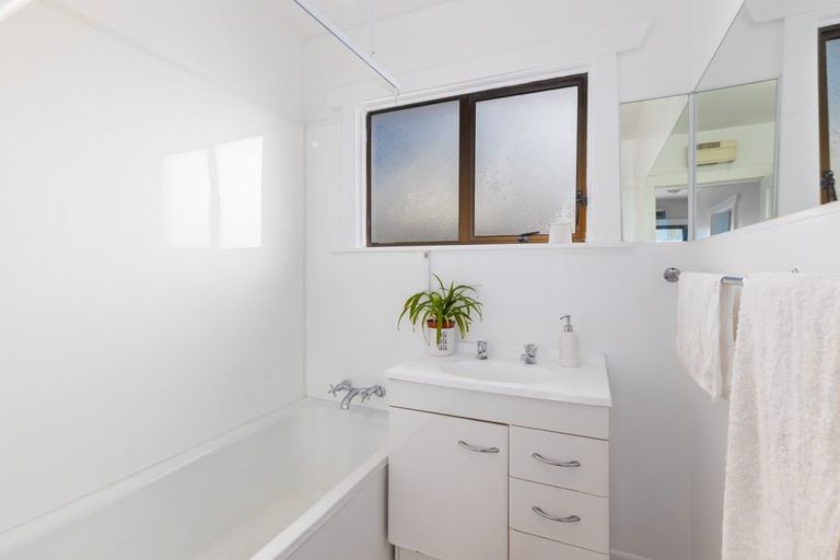 Photo of property in 17 Mafeking Street, New Brighton, Christchurch, 8061