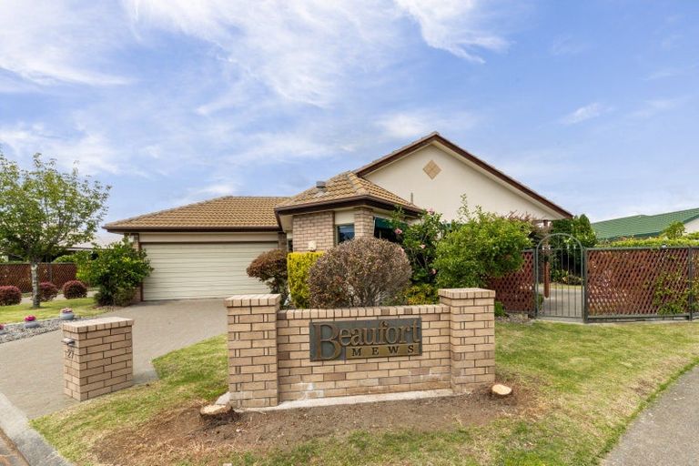 Photo of property in 27 Beaufort Mews, Taradale, Napier, 4112