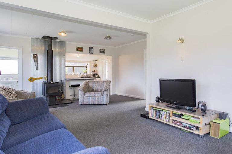 Photo of property in 547 Pound Road, Yaldhurst, Christchurch, 7676