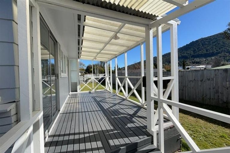 Photo of property in 19 Beryl Place, Pukehangi, Rotorua, 3015