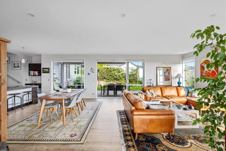 Photo of property in 4 Manhattan Rise, Orewa, 0931