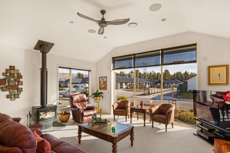 Photo of property in 52 Larch Crescent, Alexandra, 9320