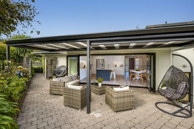 Photo of property in 1 Ewan Place, Taradale, Napier, 4112