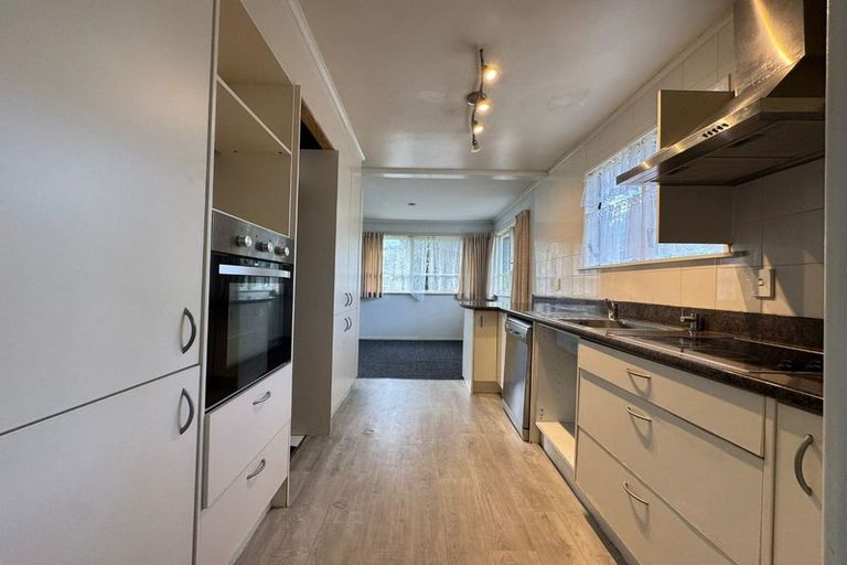 Photo of property in 27 Halver Road, Hillpark, Auckland, 2102