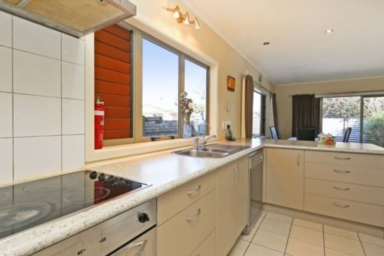 Photo of property in 708a Park Road South, Akina, Hastings, 4122