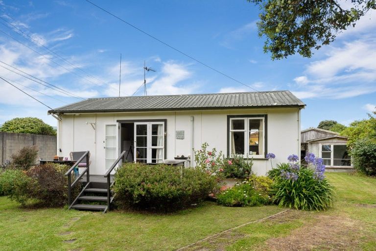 Photo of property in 26 The Avenue, Otaki Beach, Otaki, 5512