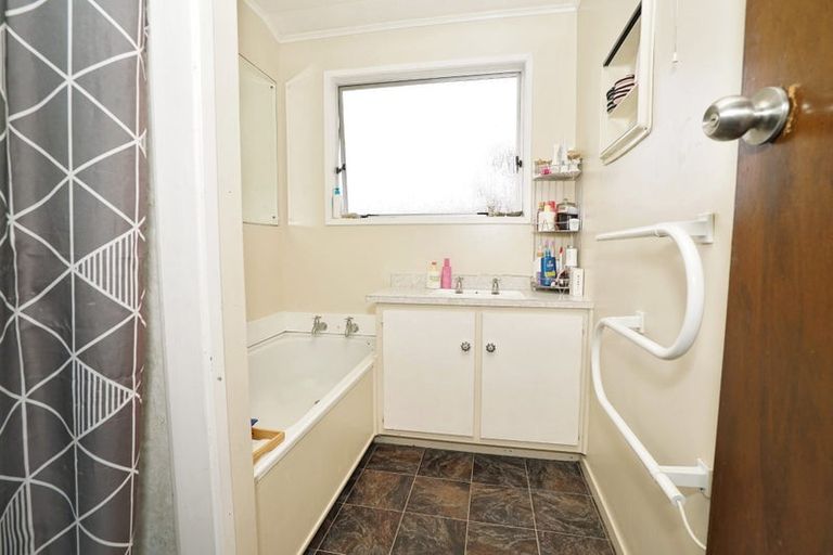 Photo of property in 384 Kahikatea Drive, Dinsdale, Hamilton, 3204