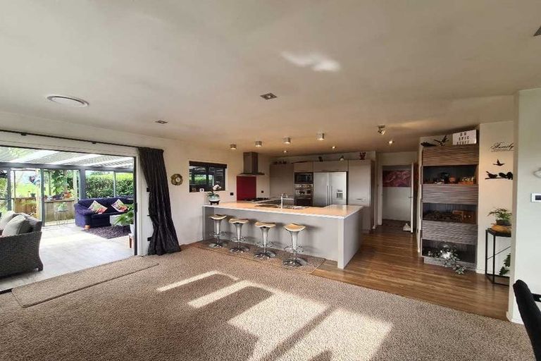 Photo of property in 114 Ackworth Road, Lepperton, New Plymouth, 4373