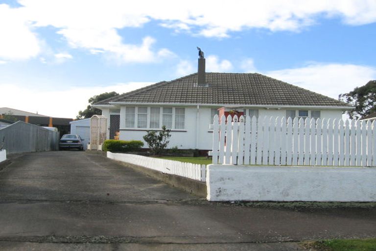 Photo of property in 73 Clyde Crescent, Roslyn, Palmerston North, 4414