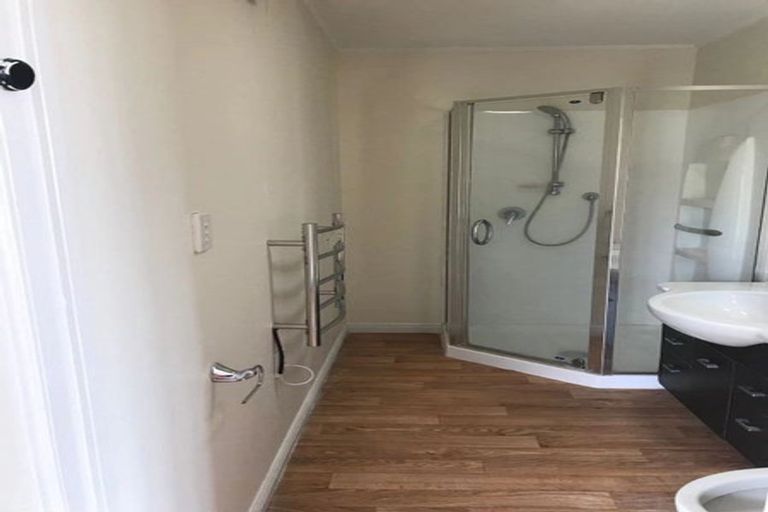 Photo of property in 111 Nile Road, Milford, Auckland, 0620