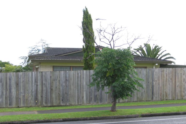 Photo of property in 75 Prince Regent Drive, Half Moon Bay, Auckland, 2012