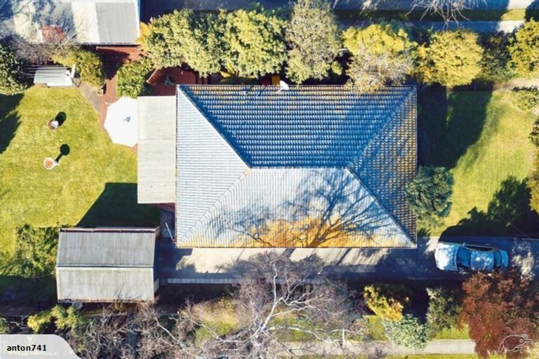 Photo of property in 255 Centaurus Road, Saint Martins, Christchurch, 8022