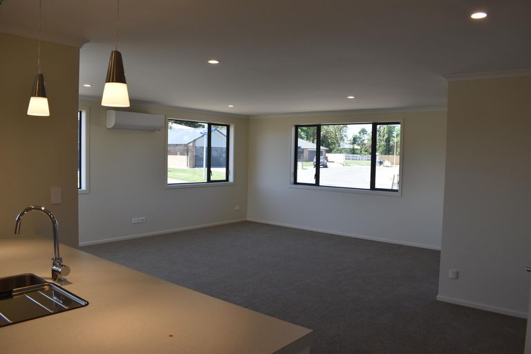 Photo of property in 3 Hereford Drive, Carterton, 5713