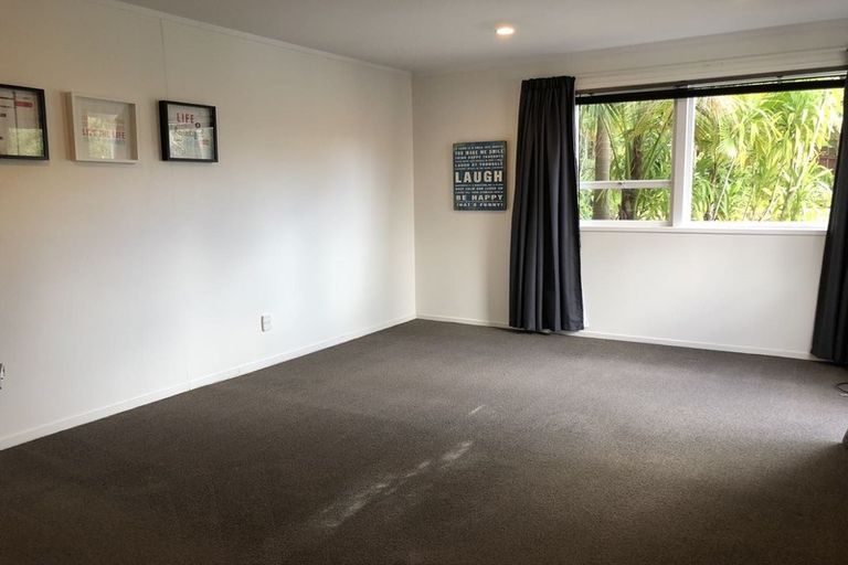 Photo of property in 43 Richards Avenue, Forrest Hill, Auckland, 0620