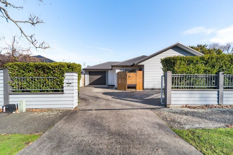 Photo of property in 2 Cardiff Street, Highbury, Palmerston North, 4412