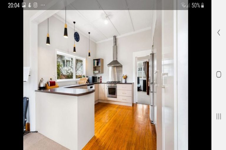 Photo of property in 20 Evans Road, Glen Eden, Auckland, 0602