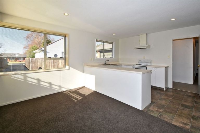 Photo of property in 2/41 Brodie Street, Ilam, Christchurch, 8041