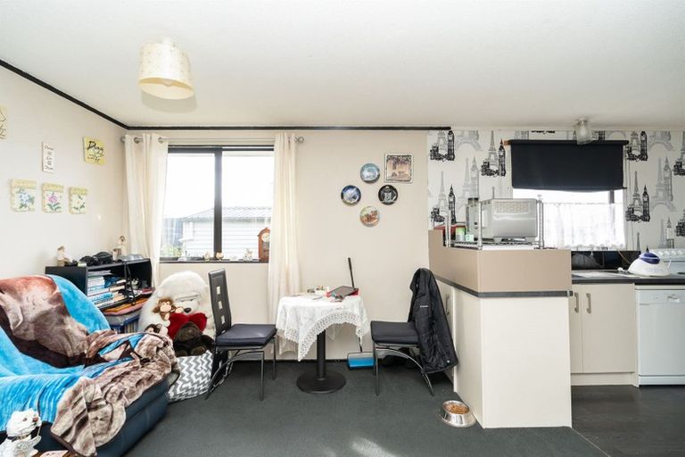 Photo of property in 133d Avalon Drive, Nawton, Hamilton, 3200