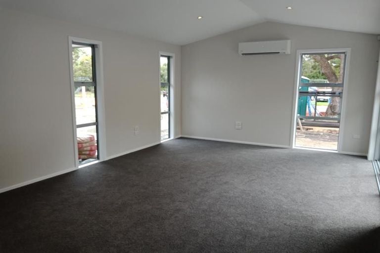 Photo of property in 79b Cambridge Terrace, Waterloo, Lower Hutt, 5011