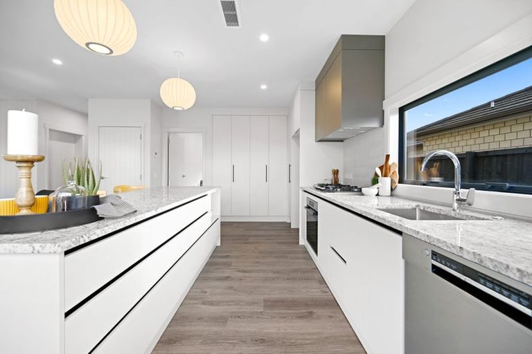 Photo of property in 61 Maanihi Drive, Rototuna North, 3210