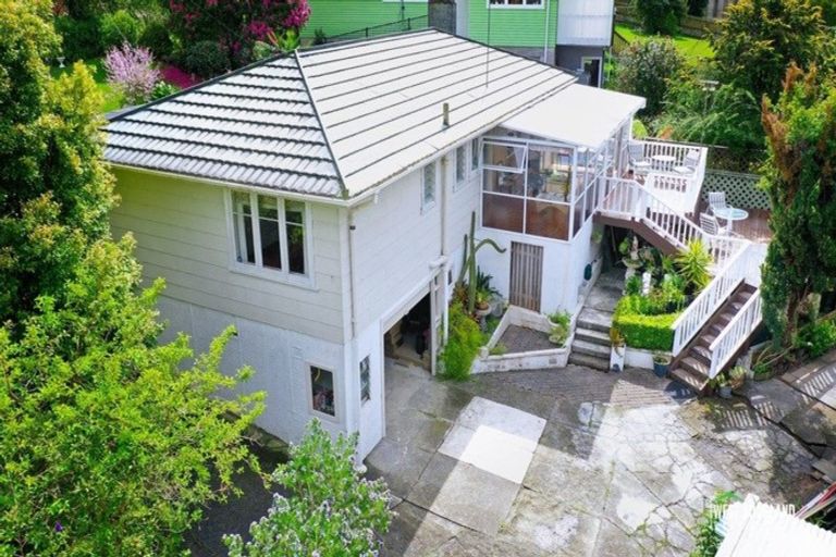 Photo of property in 26 Crystal Avenue, Glendene, Auckland, 0602