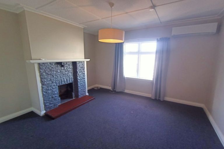 Photo of property in 28-28a Plunket Avenue, Petone, Lower Hutt, 5012