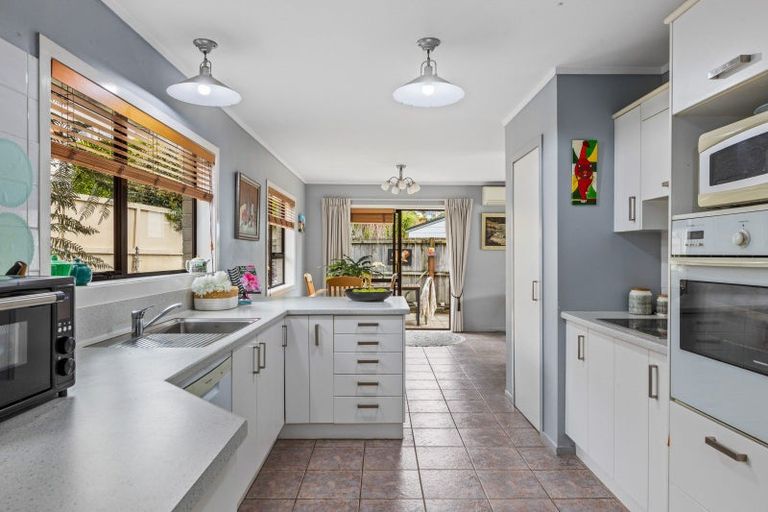 Photo of property in 2/25 Nukumea, Orewa, 0931