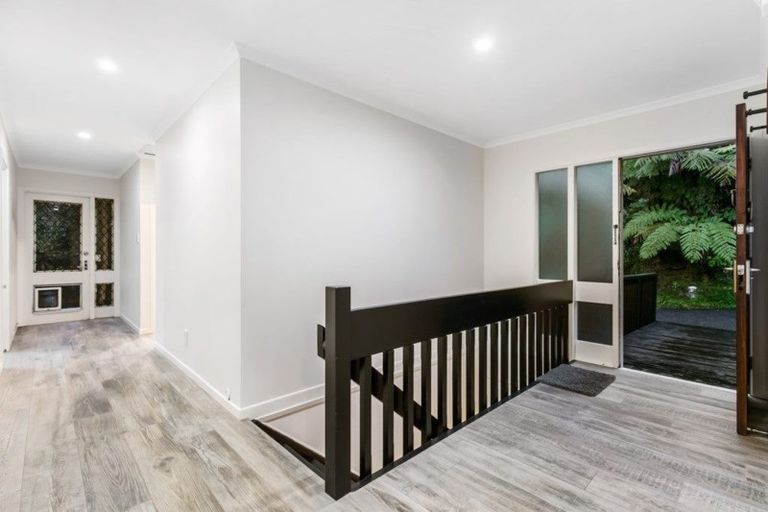 Photo of property in 354 Forest Hill Road, Waiatarua, Auckland, 0612