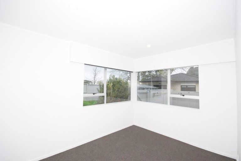 Photo of property in 2/19 Fortunes Road, Half Moon Bay, Auckland, 2012