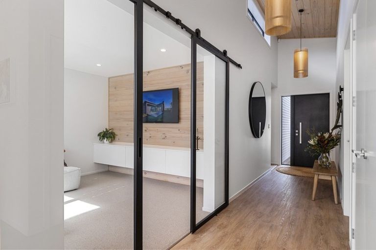 Photo of property in 129 Adler Drive, Ohauiti, Tauranga, 3112