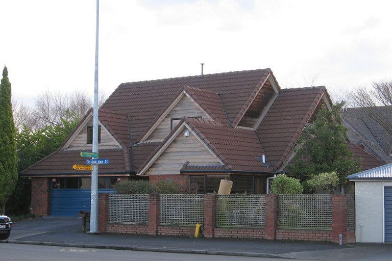 Photo of property in 35 Te Awe Awe Street, Hokowhitu, Palmerston North, 4410