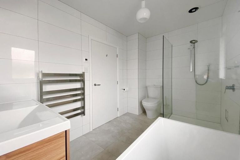 Photo of property in 67 Record Street, Fitzroy, New Plymouth, 4312