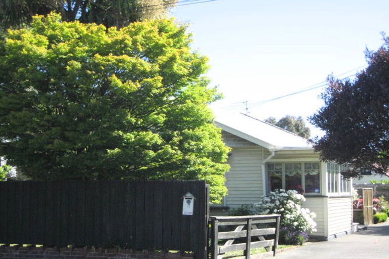 Photo of property in 15 Dominion Avenue, Spreydon, Christchurch, 8024