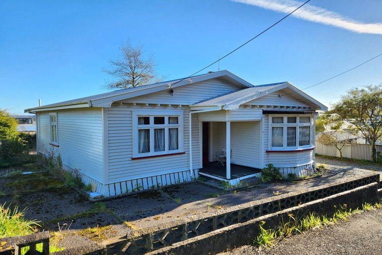 Photo of property in 84 Alexander Street, Greymouth, 7805