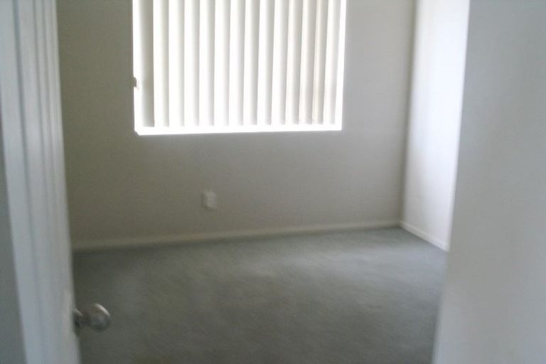 Photo of property in 26 Duckworth Road, Papakura, 2110