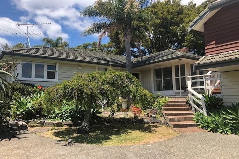 Photo of property in 10 Dodson Avenue, Milford, Auckland, 0620